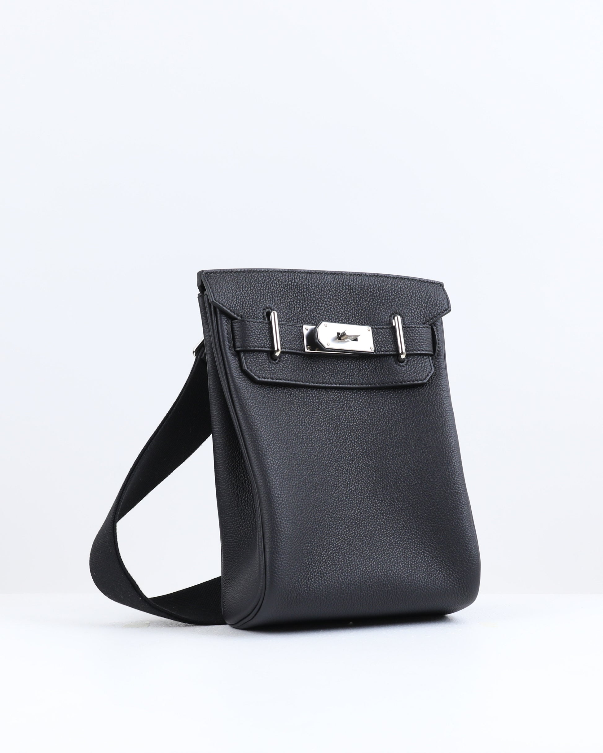 Hac a Dos PM Backpack Black in Togo Leather with Palladium Hardware 6 Hac a Dos PM Backpack Black in Togo Leather with Palladium Hardware - Image 6