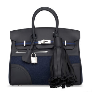 A LIMITED EDITION CABAN, BLEU NUIT SWIFT LEATHER & FEUTRE, NEW WHITE MILO LAMBSKIN GO TEAM BIRKIN 25 WITH PALLADIUM HARDWARE