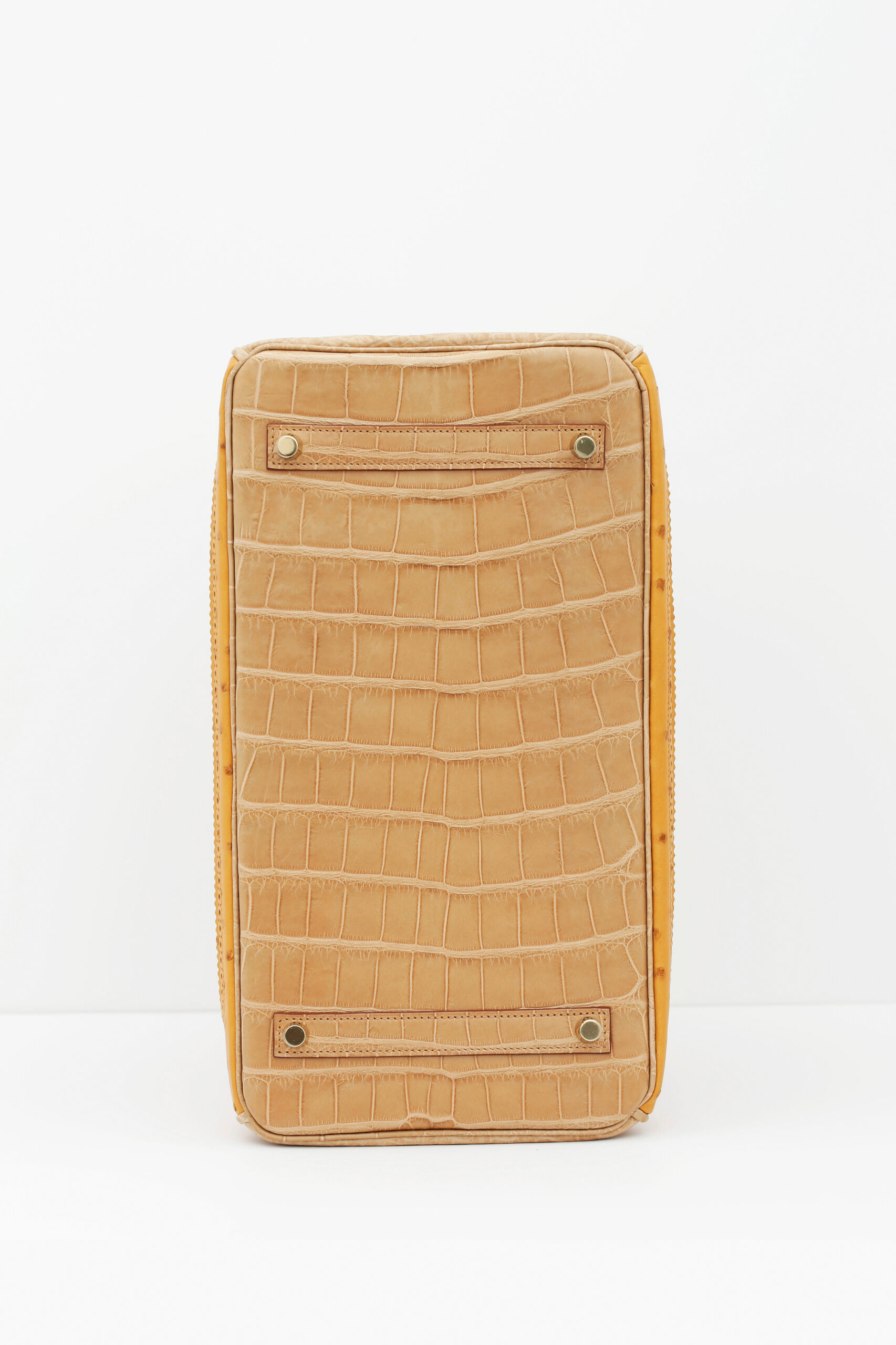 HERMÈS. A LIMITED EDITION MATTE POUSSIÈRE ALLIGATOR, TABAC CAMEL OSTRICH & SÉSAME LIZARD GRAND MARIAGE BIRKIN 35 WITH PERMABRASS HARDWARE 2 HERMÈS. A LIMITED EDITION MATTE POUSSIÈRE ALLIGATOR, TABAC CAMEL OSTRICH & SÉSAME LIZARD GRAND MARIAGE BIRKIN 35 WITH PERMABRASS HARDWARE - Image 2